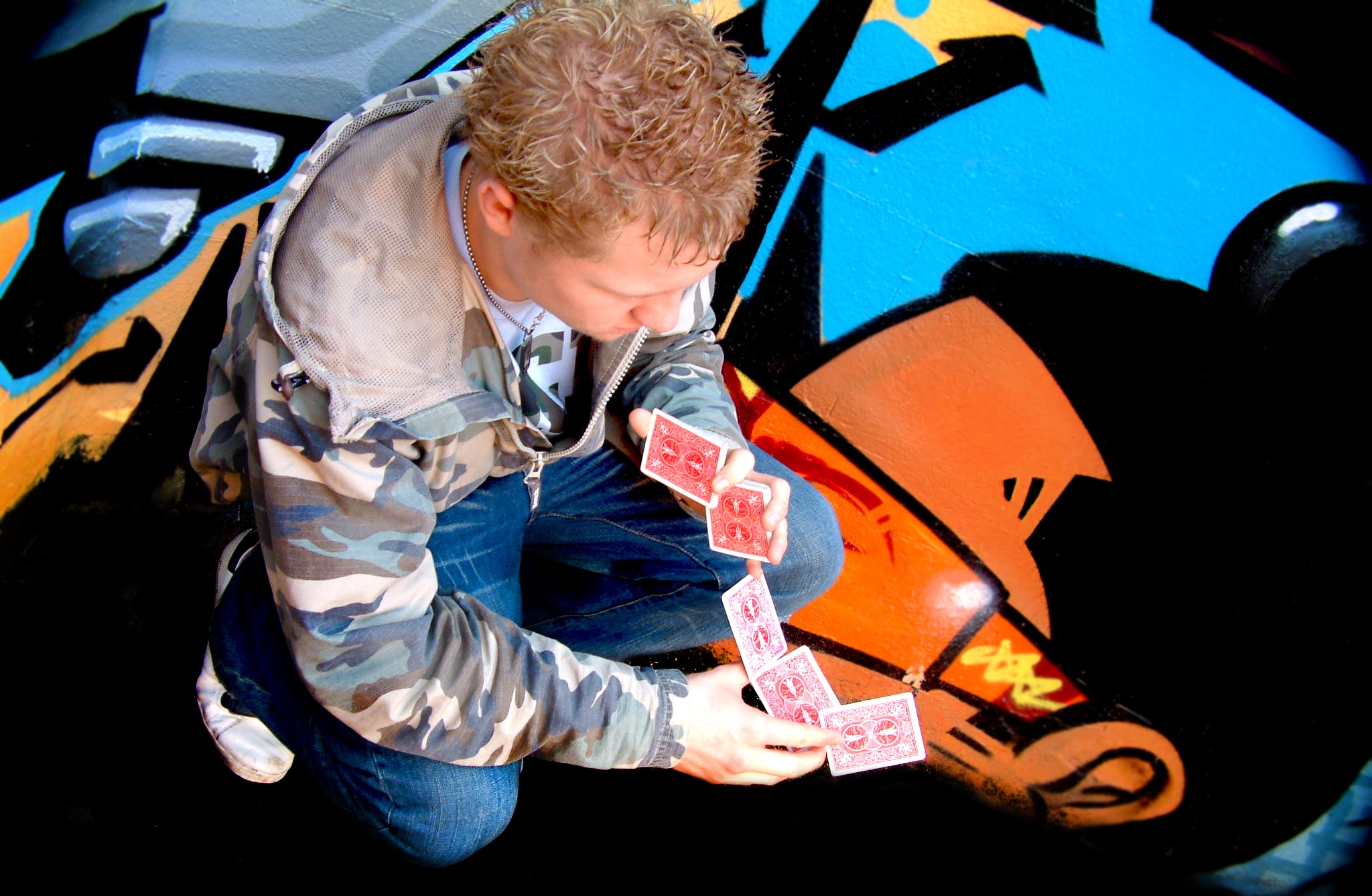 Street Magician Liam Walsh photoshoot of close up magic in Brighton